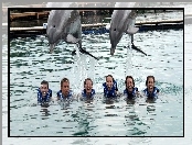 Śmiech, Delfiny, Opiekunowie